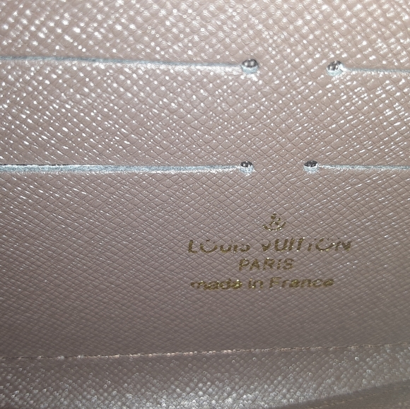 ♥️Designer Brown Wallet♥️ - Picture 5 of 6